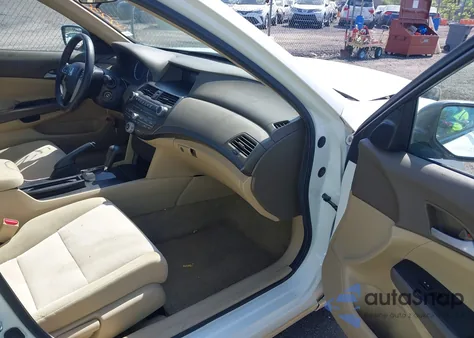 2010 Honda Accord 2.4 Lx из США, поврежденный, VIN 1HGCP2F30AA148961